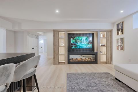 Photo 38 at 27 Inverleigh Drive, Queensway, Toronto