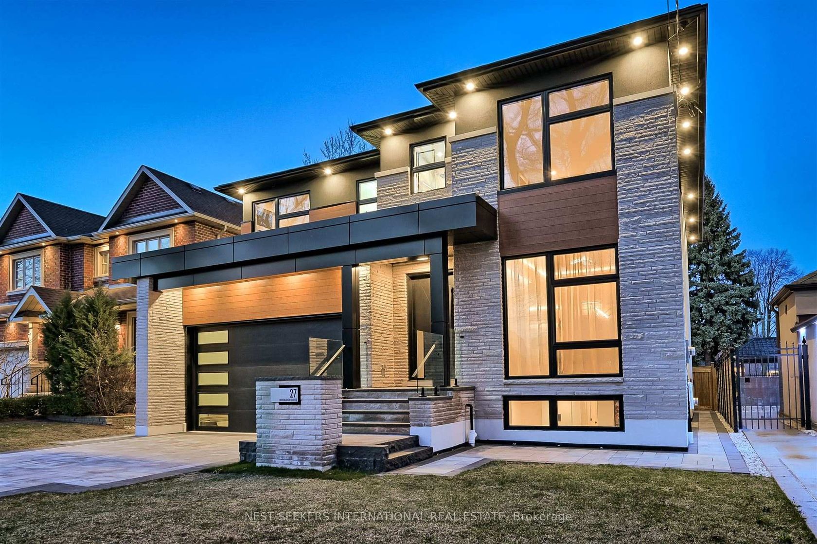 27 Inverleigh Drive, Queensway, Toronto 