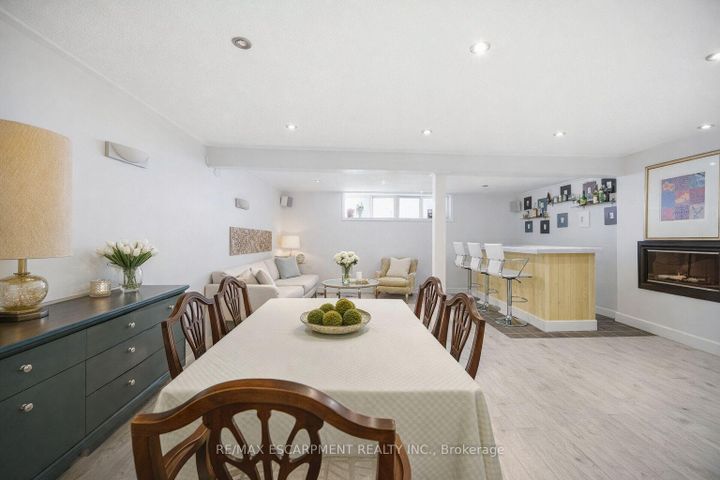 Photo 20 at 487 Wellington Crescent, WO West, Oakville