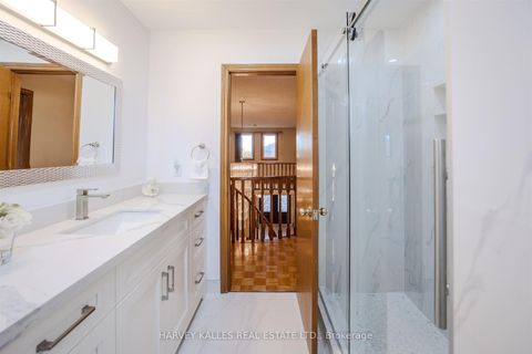 Photo 23 at 113 Cabaletta Crescent, West Woodbridge, Vaughan