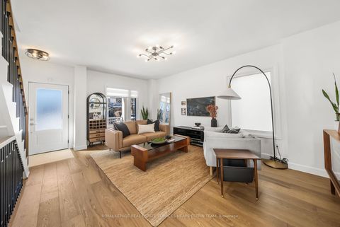 Photo 4 at 237 Silverthorn Avenue, Pellam Park, Toronto