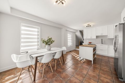 Photo 11 at 237 Silverthorn Avenue, Pellam Park, Toronto