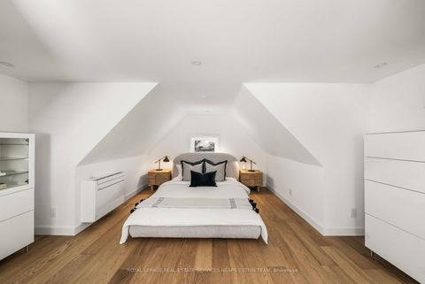 Photo 26 at 237 Silverthorn Avenue, Pellam Park, Toronto