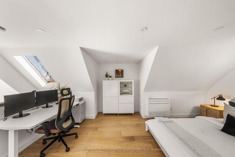 Photo 27 at 237 Silverthorn Avenue, Pellam Park, Toronto