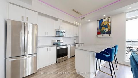 Photo 12 at 726 - 11611 Yonge Street, Jefferson, Richmond Hill