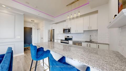 Photo 13 at 726 - 11611 Yonge Street, Jefferson, Richmond Hill