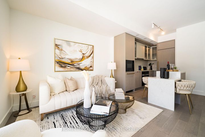 Photo 6 at 116 - 6 Greenbriar Road, Bayview Village, Toronto