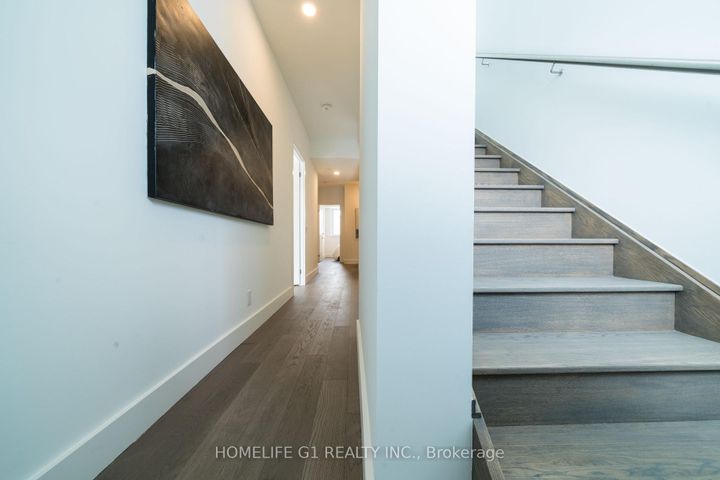 Photo 28 at 116 - 6 Greenbriar Road, Bayview Village, Toronto