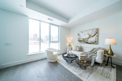 Photo 11 at 116 - 6 Greenbriar Road, Bayview Village, Toronto