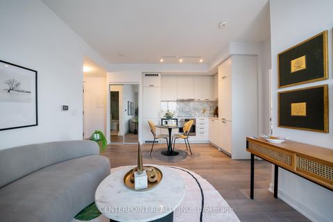 Photo 3 at 1910 - 38 Honeycrisp Crescent, Vaughan Corporate Centre, Vaughan