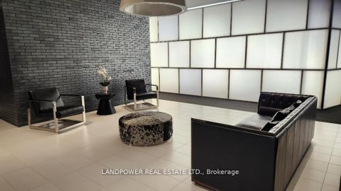 Photo 11 at 1612 - 125 Peter Street, Waterfront Communities C1, Toronto