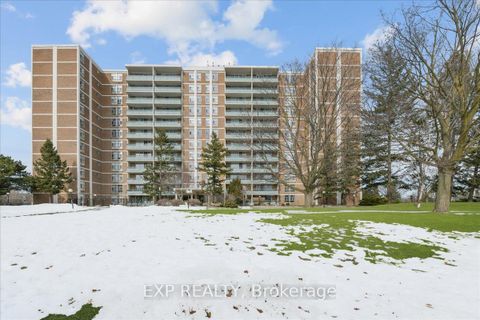 Photo 20 at 412 - 44 Longbourne Drive, Richview, Toronto