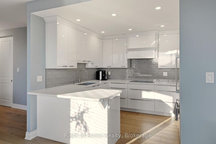 Photo 12 at 603 - 2121 Lakeshore Road, Brant, Burlington