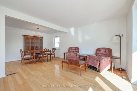 Photo 6 at 380 Brooke Avenue, Nortown, Toronto