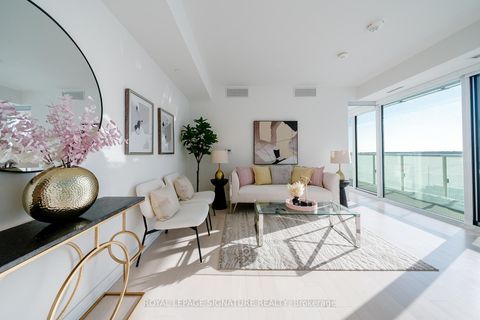 Photo 6 at 711 - 15 Queens Quay E, Waterfront Communities C8, Toronto