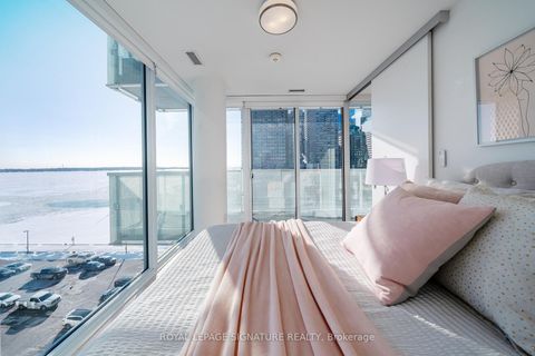 Photo 10 at 711 - 15 Queens Quay E, Waterfront Communities C8, Toronto