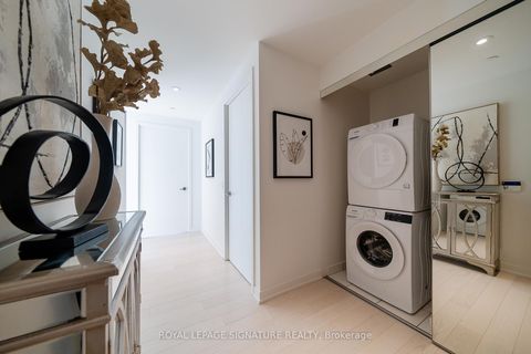 Photo 17 at 711 - 15 Queens Quay E, Waterfront Communities C8, Toronto