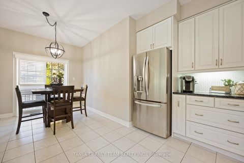 Photo 10 at 16 Cody Avenue, Brooklin, Whitby