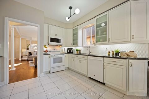 Photo 11 at 16 Cody Avenue, Brooklin, Whitby