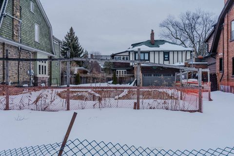 Photo 1 at 291 Indian Road, Swansea, Toronto