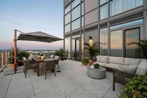 Photo 14 at 4506 - 39 Roehampton Avenue, Mount Pleasant West, Toronto