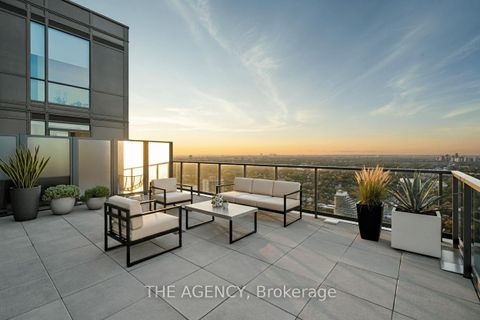 Photo 15 at 4506 - 39 Roehampton Avenue, Mount Pleasant West, Toronto