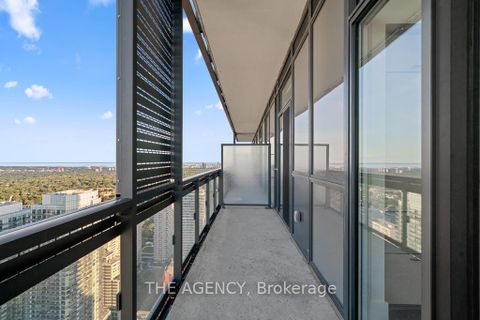 Photo 18 at 4506 - 39 Roehampton Avenue, Mount Pleasant West, Toronto