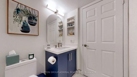 Photo 21 at 407 - 1 Emerald Lane, Yorkhill, Vaughan