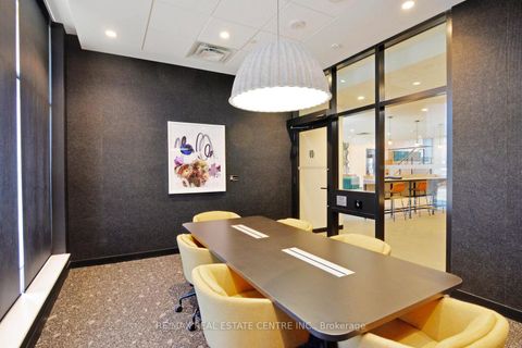 Photo 4 at 416 - 7950 Bathurst Street, Beverley Glen, Vaughan