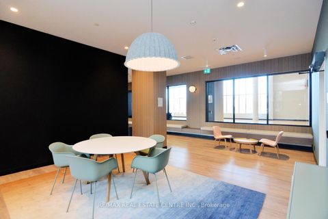 Photo 16 at 416 - 7950 Bathurst Street, Beverley Glen, Vaughan