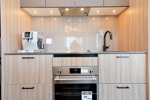 Photo 34 at 416 - 7950 Bathurst Street, Beverley Glen, Vaughan