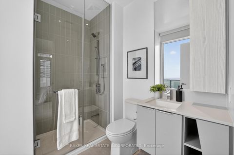 Photo 14 at 6011 - 3900 Confederation Parkway, City Centre, Mississauga