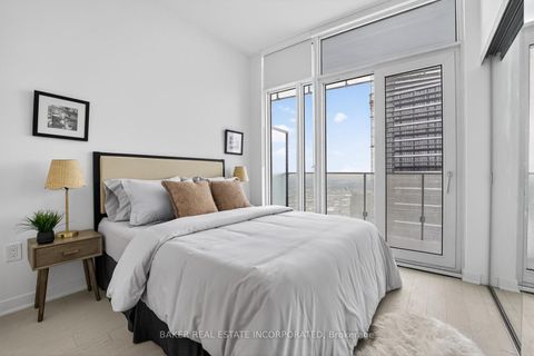 Photo 15 at 6011 - 3900 Confederation Parkway, City Centre, Mississauga