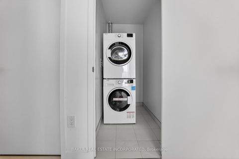 Photo 18 at 6011 - 3900 Confederation Parkway, City Centre, Mississauga