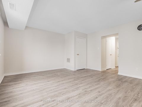 Photo 11 at 25 - 16 Rexdale Boulevard, Kipling, Toronto