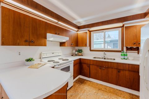 Photo 9 at 179 Windermere Avenue, Swansea, Toronto