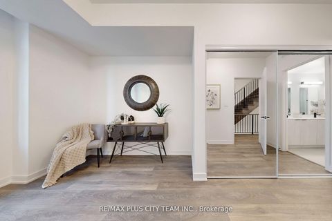 Photo 12 at 118 Peter Street, Waterfront Communities C1, Toronto