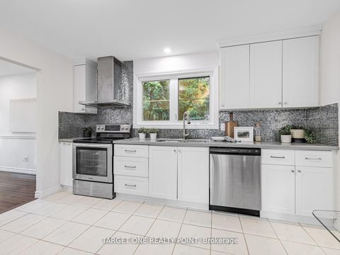 Photo 17 at 93 Mayvern Crescent, North Richvale, Richmond Hill