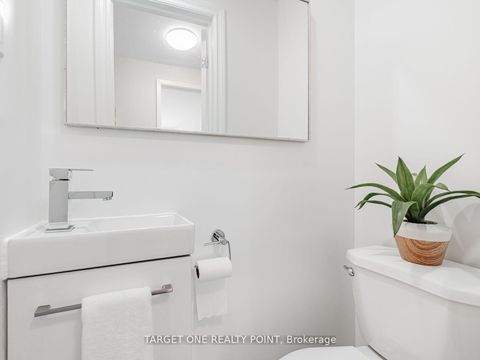 Photo 19 at 93 Mayvern Crescent, North Richvale, Richmond Hill