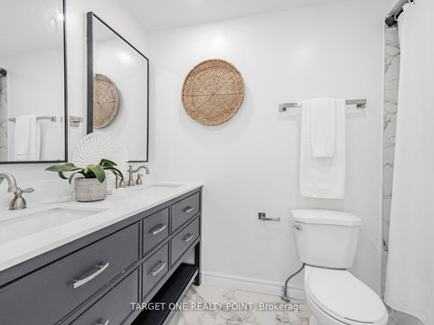 Photo 25 at 93 Mayvern Crescent, North Richvale, Richmond Hill