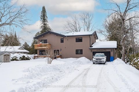 Photo 0 at 136 Riverbank Drive, Pefferlaw, Georgina