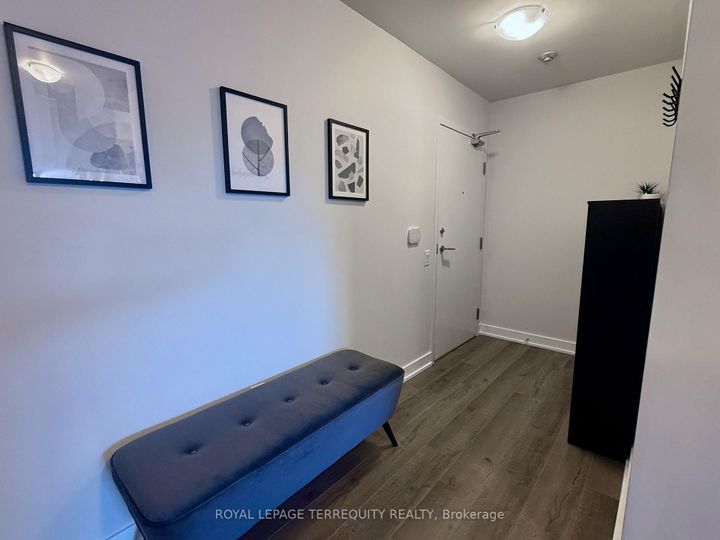 Photo 3 at 221 - 19 Singer Court, Bayview Village, Toronto