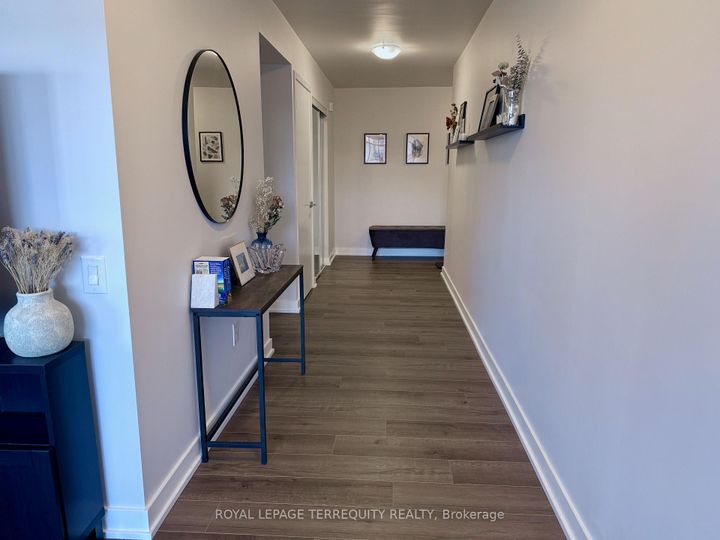 Photo 6 at 221 - 19 Singer Court, Bayview Village, Toronto