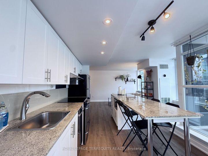 Photo 16 at 221 - 19 Singer Court, Bayview Village, Toronto