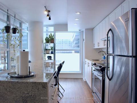 Photo 11 at 221 - 19 Singer Court, Bayview Village, Toronto