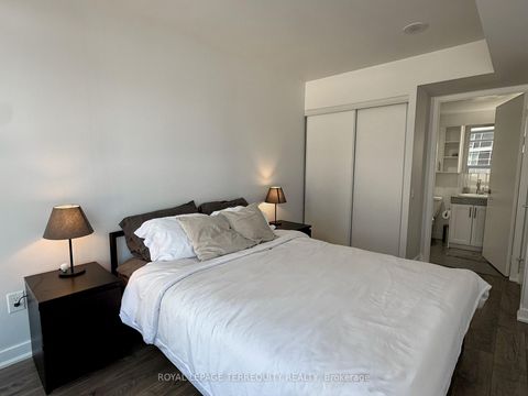 Photo 24 at 221 - 19 Singer Court, Bayview Village, Toronto