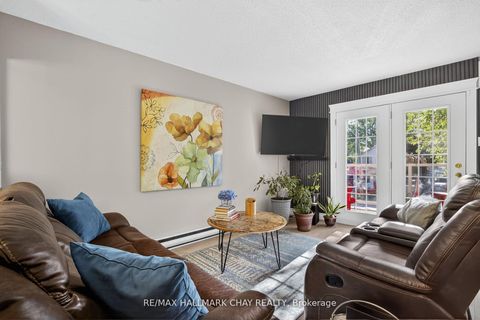 Photo 11 at 155 Maple Avenue, City Centre, Barrie