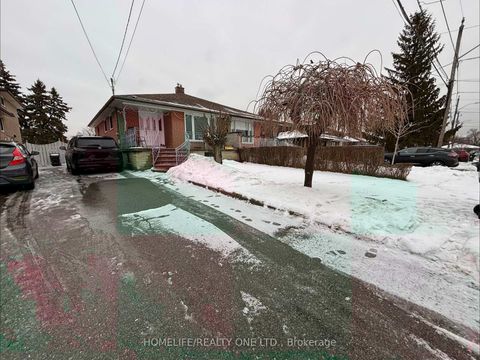 Photo 1 at 77 Newlin Crescent, Jane Heights, Toronto