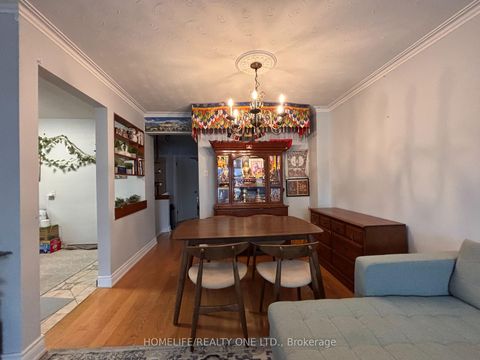 Photo 4 at 77 Newlin Crescent, Jane Heights, Toronto