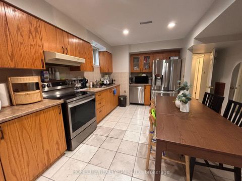 Photo 26 at 77 Newlin Crescent, Jane Heights, Toronto